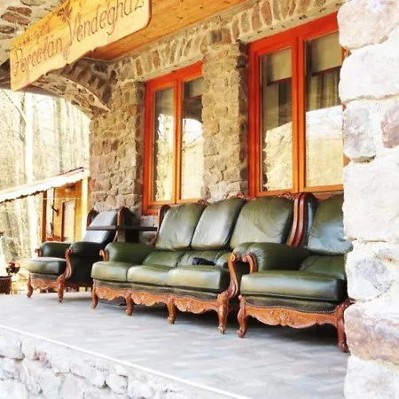 Διαμέρισμα Porcelan Vendeghaz Hollohaza